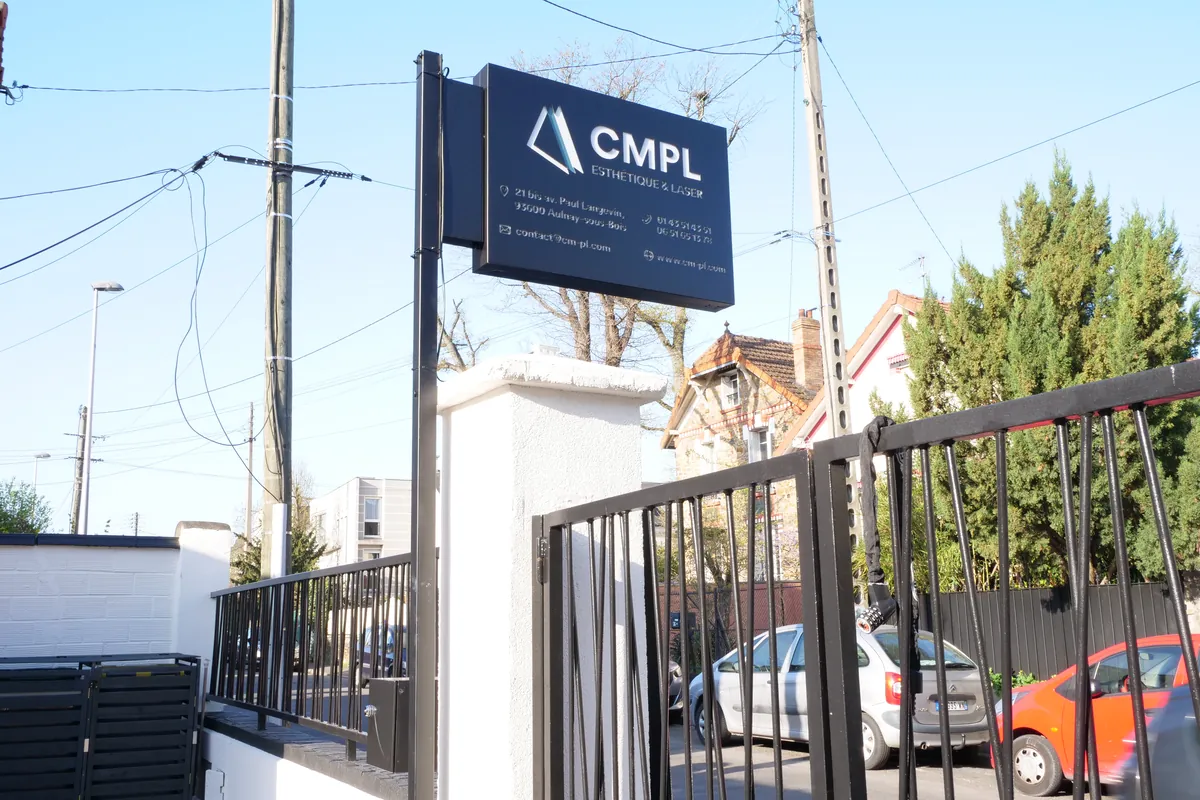 Enseigne du centre CMPL Esthétique & Laser à Aulnay-sous-Bois, avec l'adresse 21 bis avenue Paul Langevin